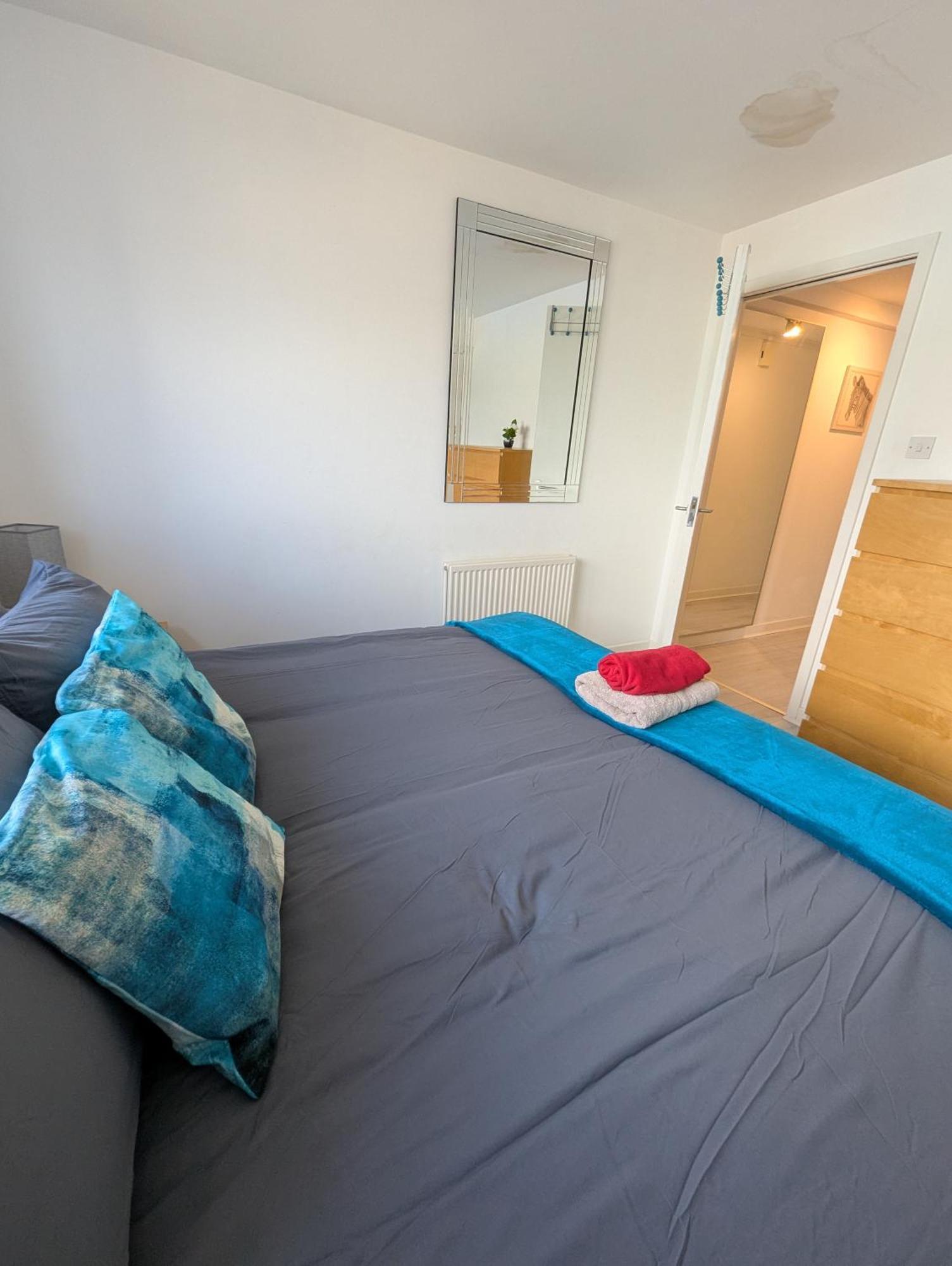 Glasgow City Centre Waterfront Apartment Exterior photo