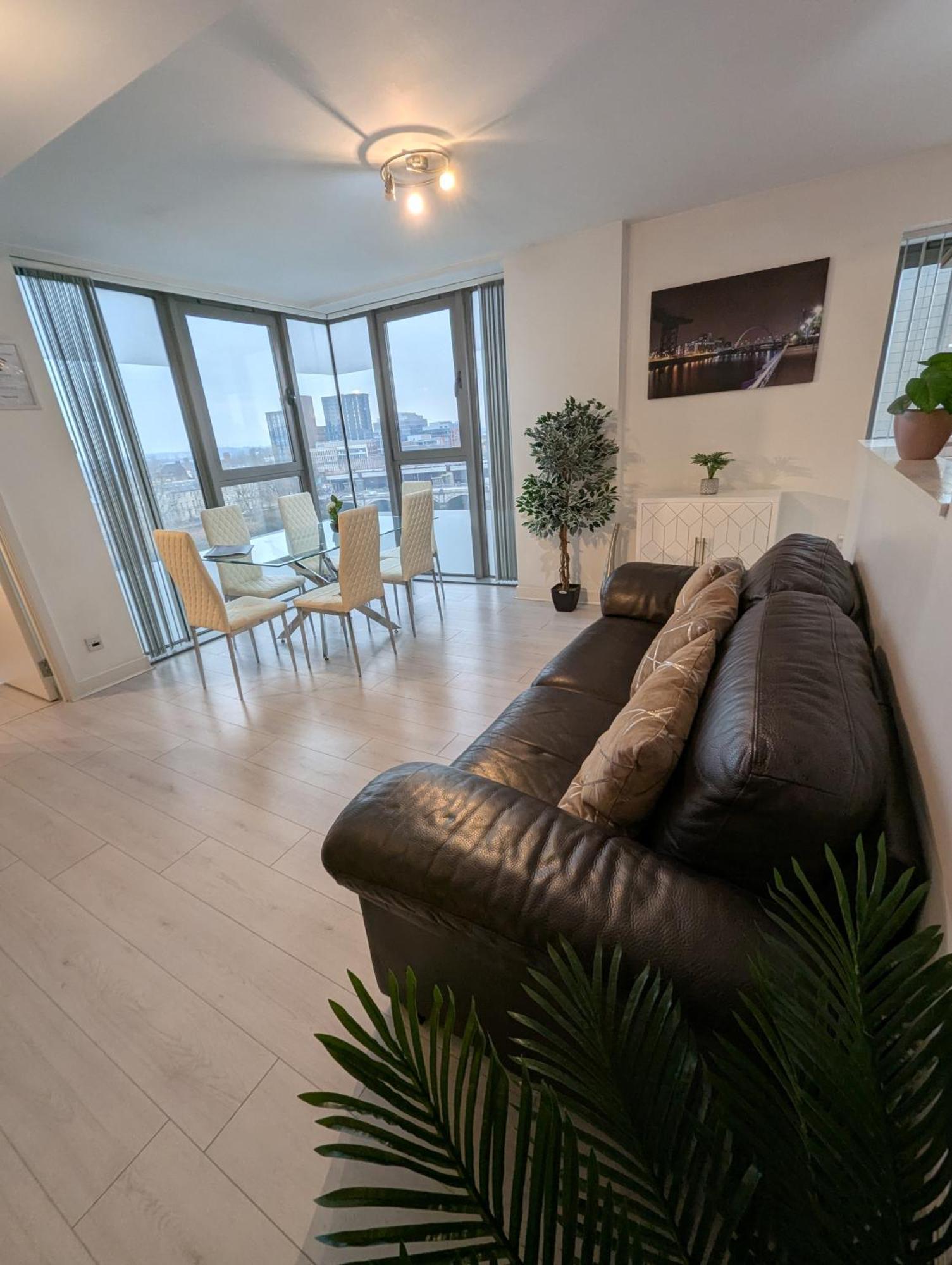 Glasgow City Centre Waterfront Apartment Exterior photo